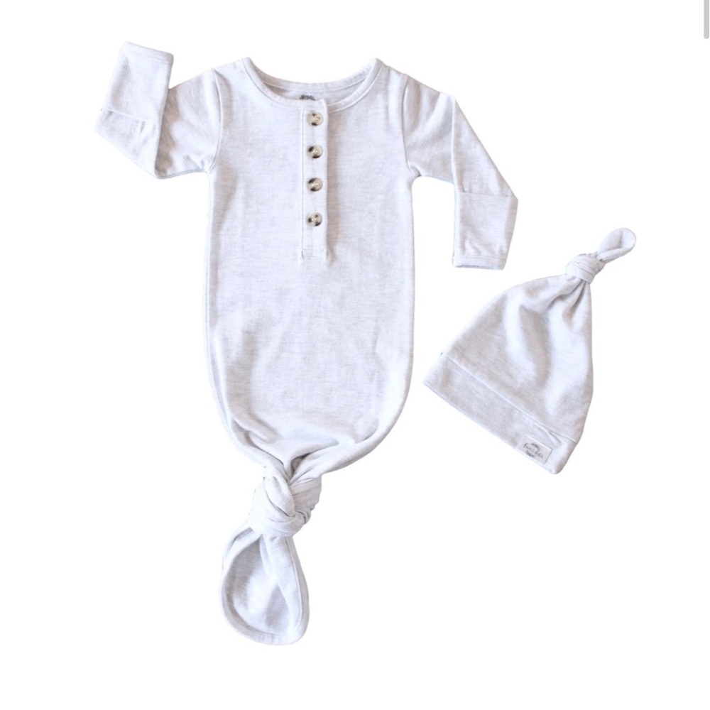 Fawn & Foster 0-3 Months Knot Gown & Top Knot Hat